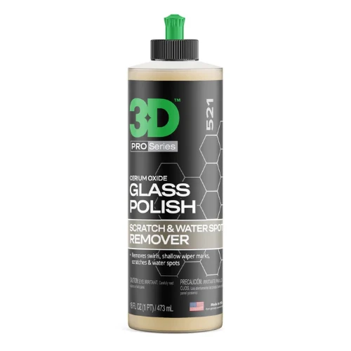 3D Glass Polish to wysokiej jakości środek do polerowania szkła, stworzony z myślą o skutecznym usuwaniu zarysowań, śladów po wycieraczkach, osadów z wody i zawirowań z szyb samochodowych.