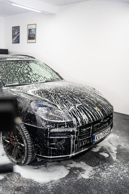 Chemotion Snow Foam 1L – Zasadowa Aktywna Piana do Mycia Wstępnego